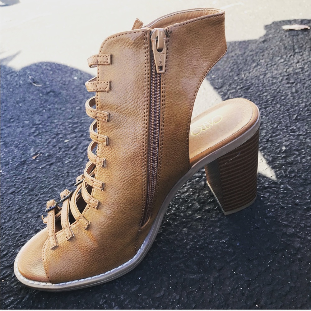 ✨Cute Fall Shoes!!✨ - Picture 5 of 6